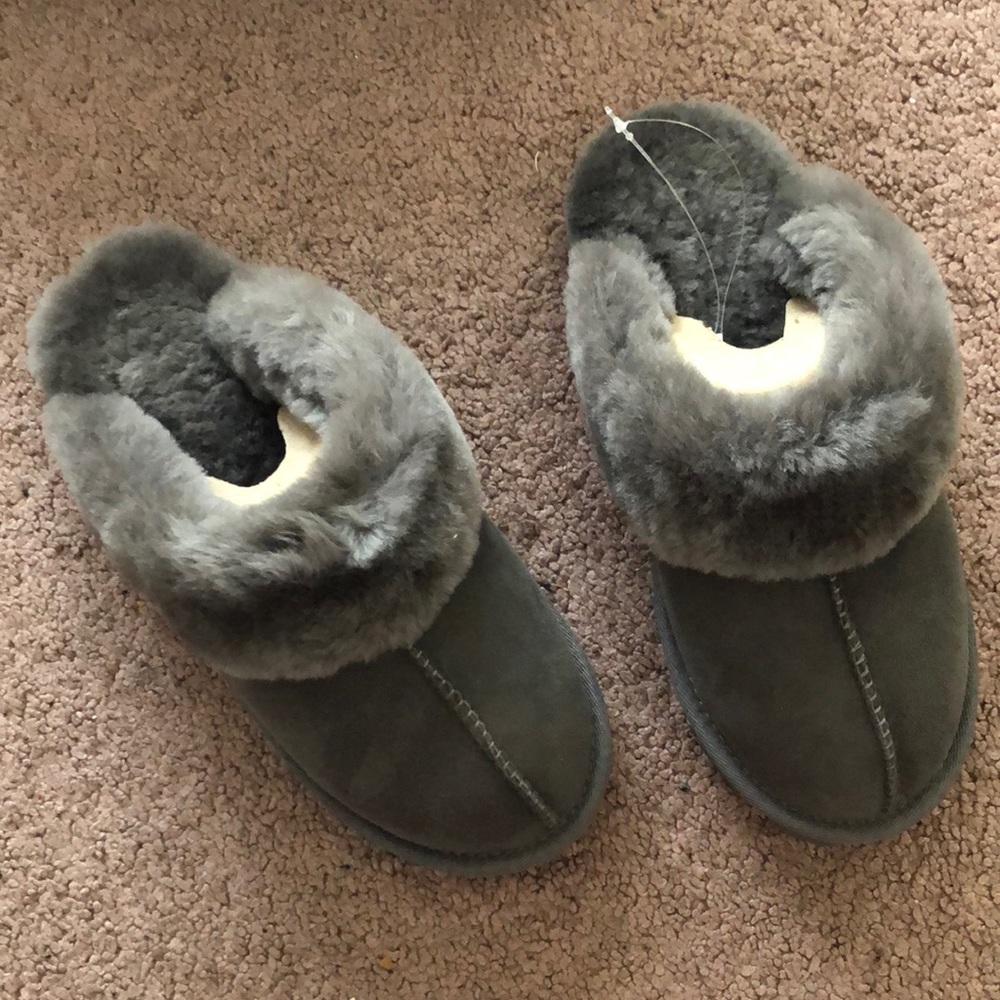 brand new grey kirkland slippers
